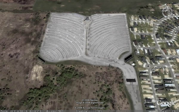 Miracle Twin Drive-In Theatre - Google Earth